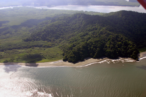 The lodge now has use of 250 meters of ocean beach on Violin Island.